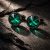 Елегантни бутонели „Emerald Desire“ – Зелен камък и метал
